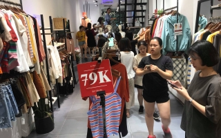 Những món đồ không thể thiếu trong thiết kế shop thời trang